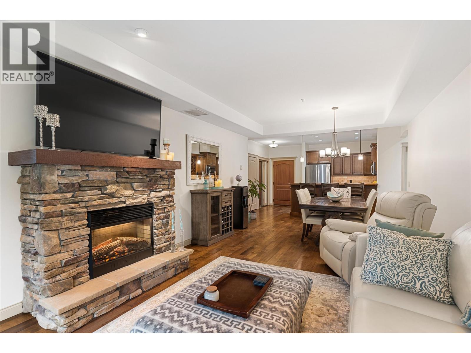 2780 Auburn Road Unit# 206