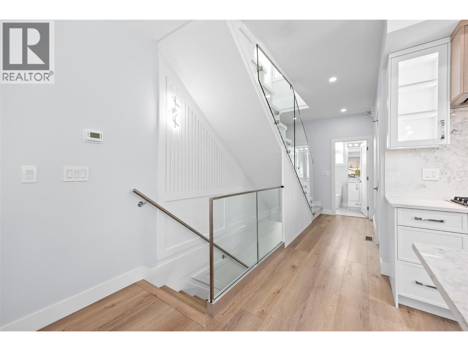 4563 Gordon Drive