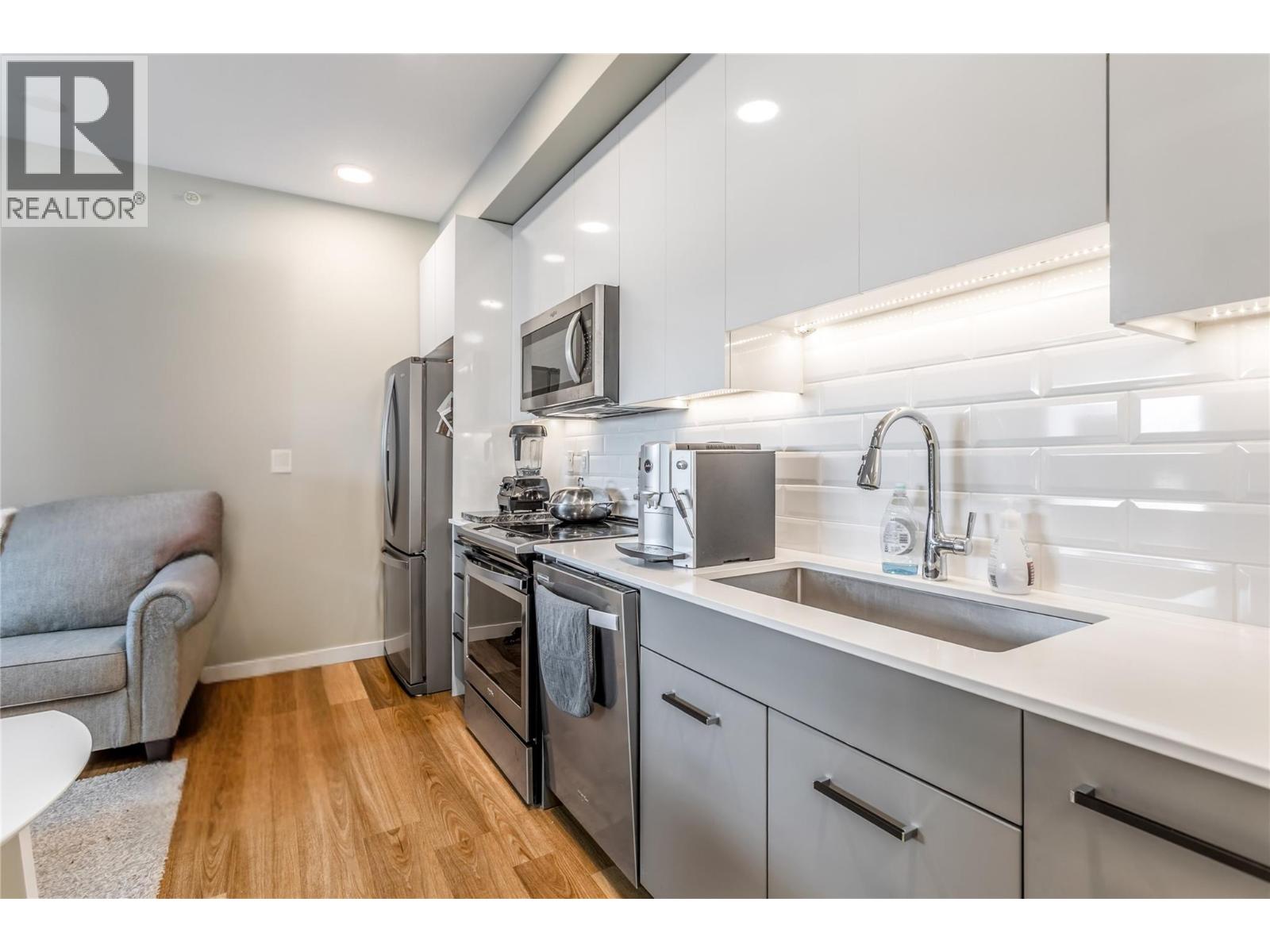 722 Valley Road Unit# 515