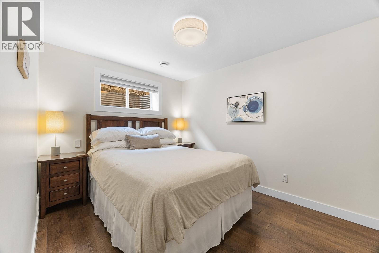328 Woodpark Crescent