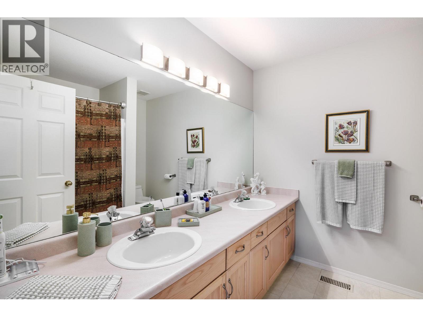 1874 Parkview Crescent Unit# 39