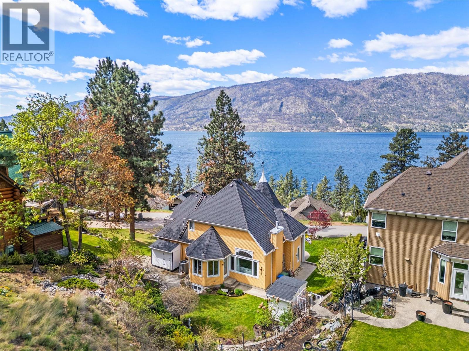 10563 Okanagan Centre Road W