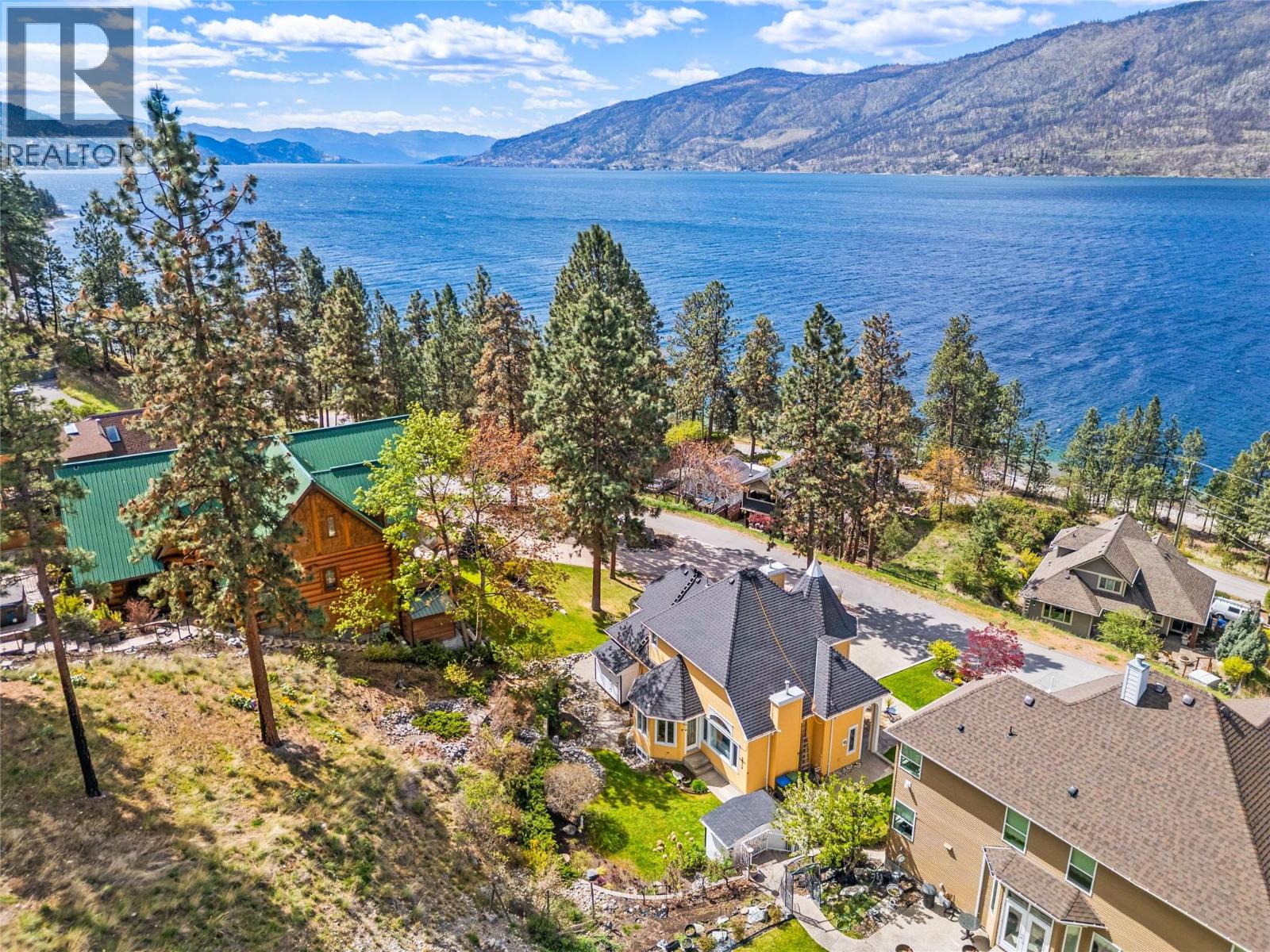 10563 Okanagan Centre Road W