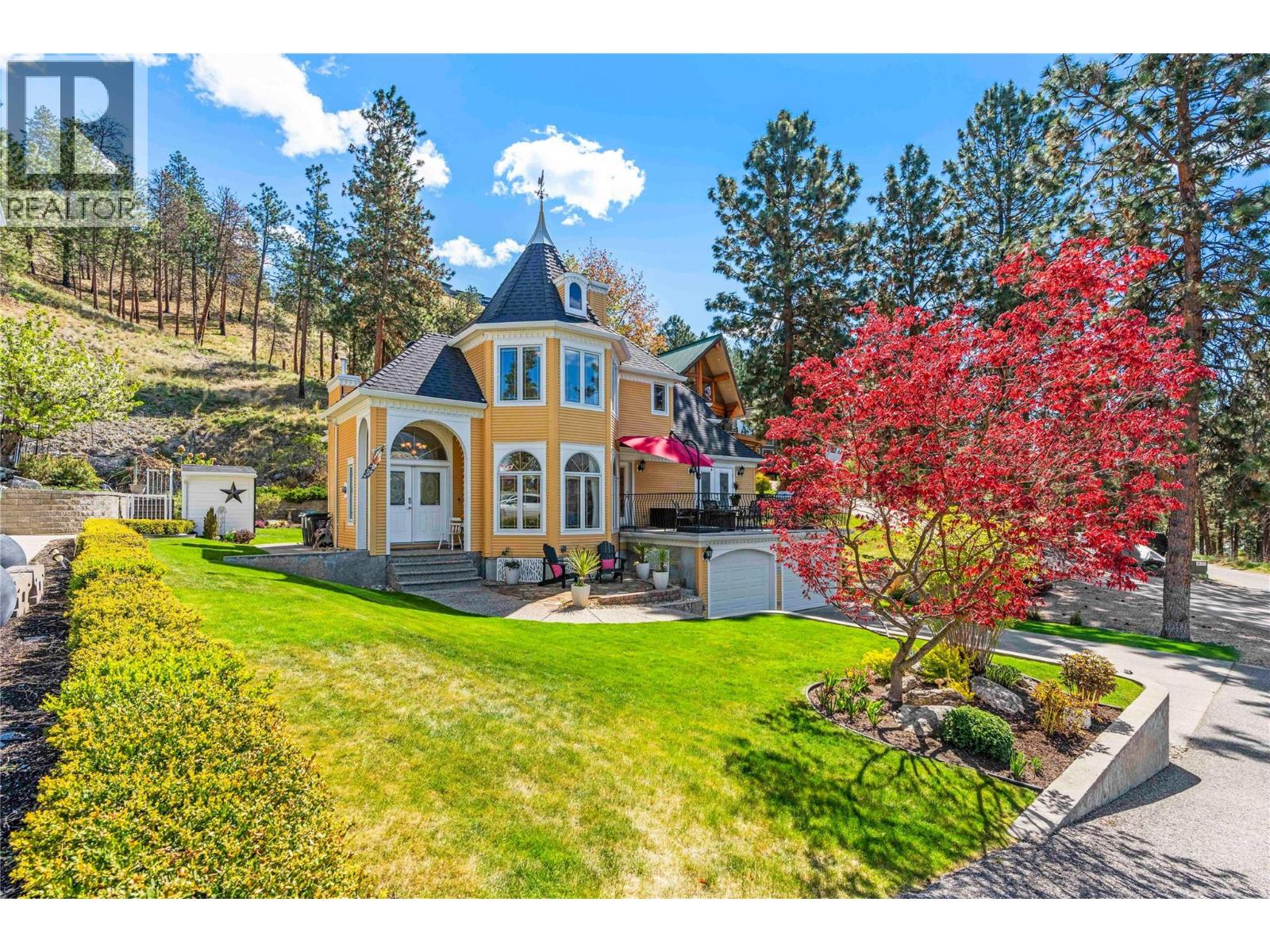 10563 Okanagan Centre Road W