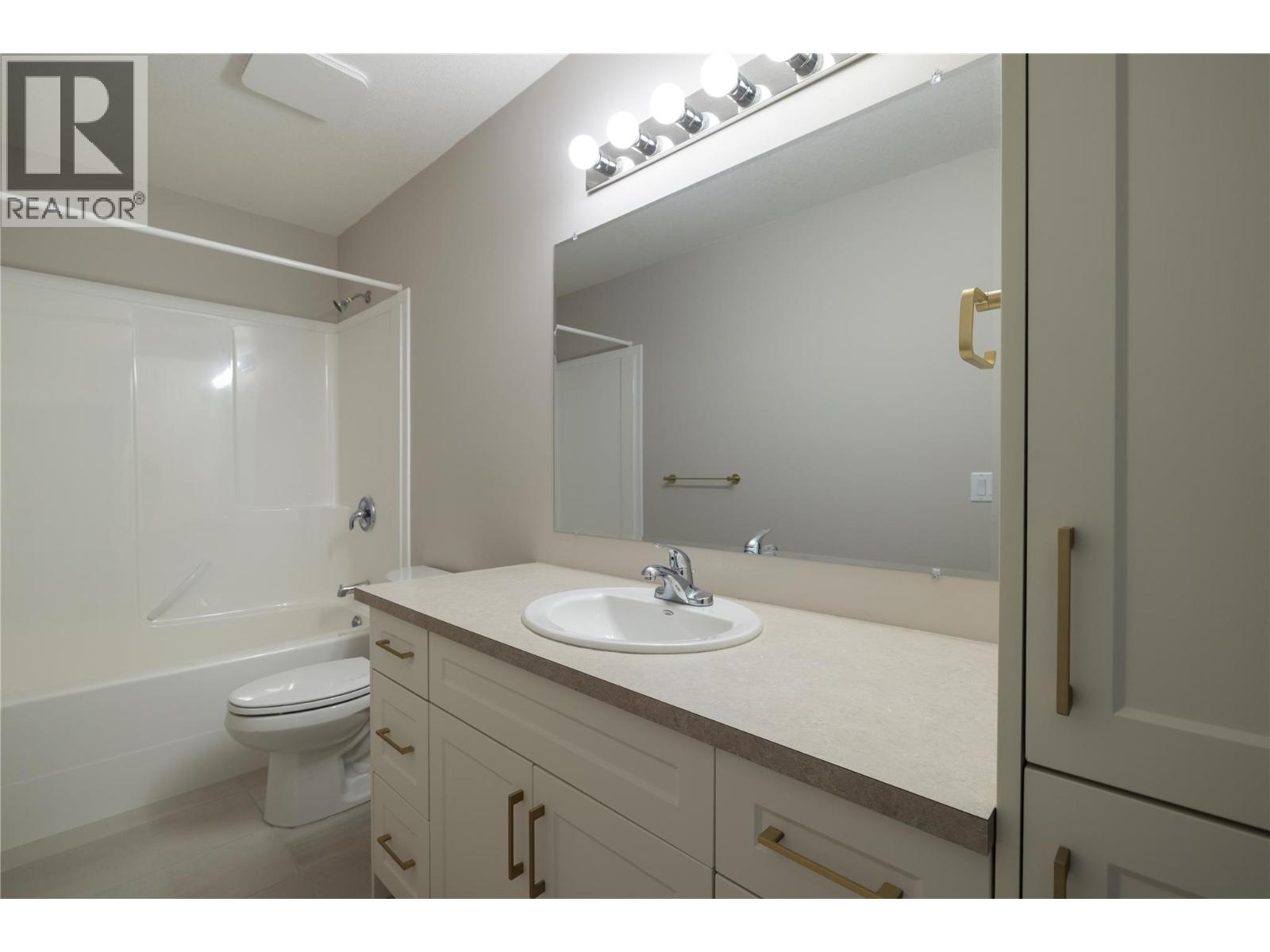 2300 Silver Place Unit# 14