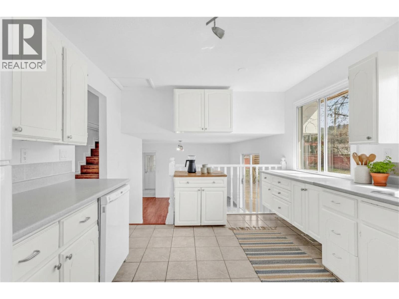 693 Paret Place