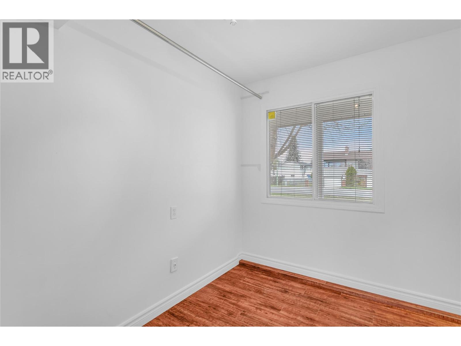 693 Paret Place
