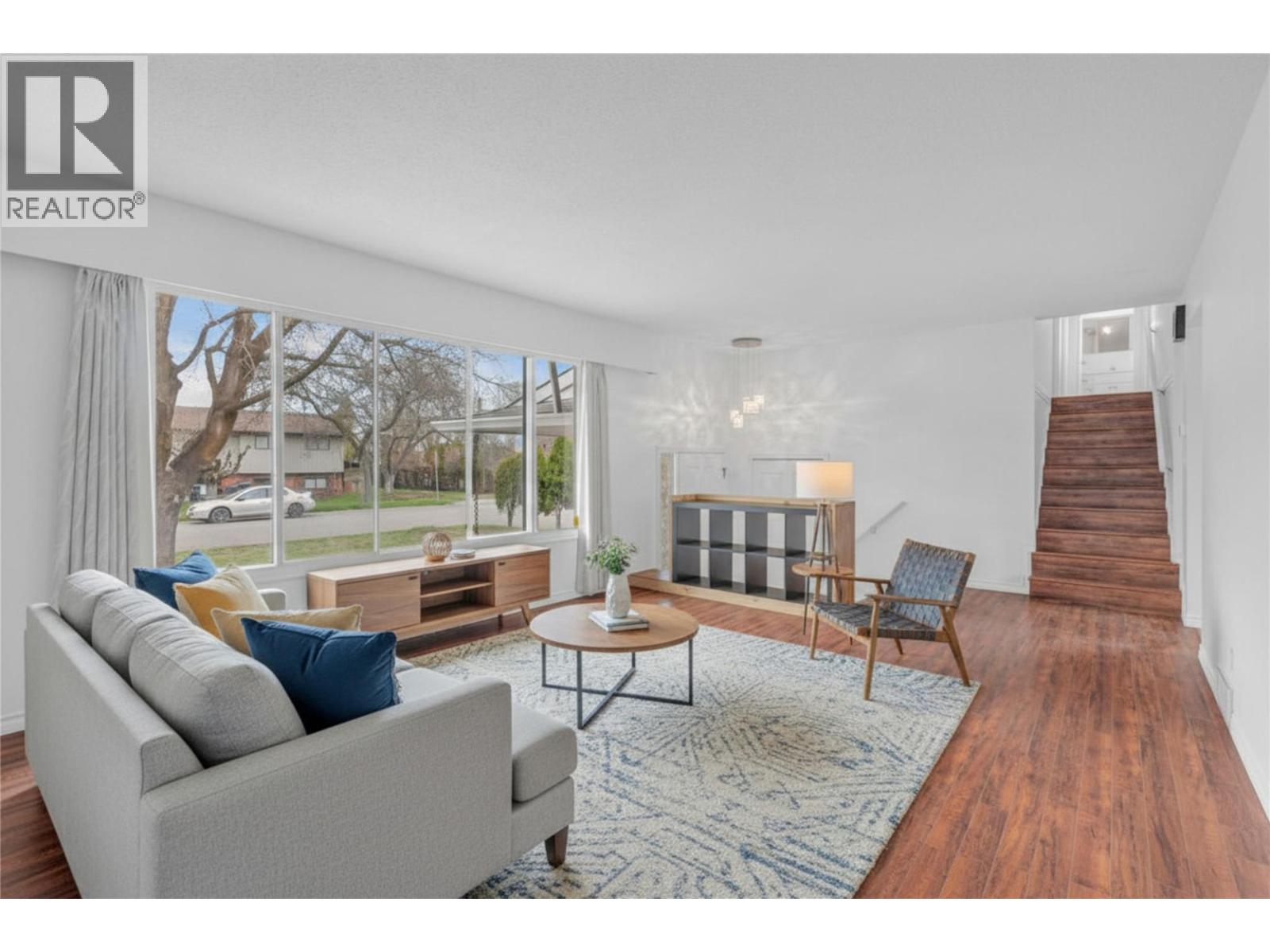 693 Paret Place