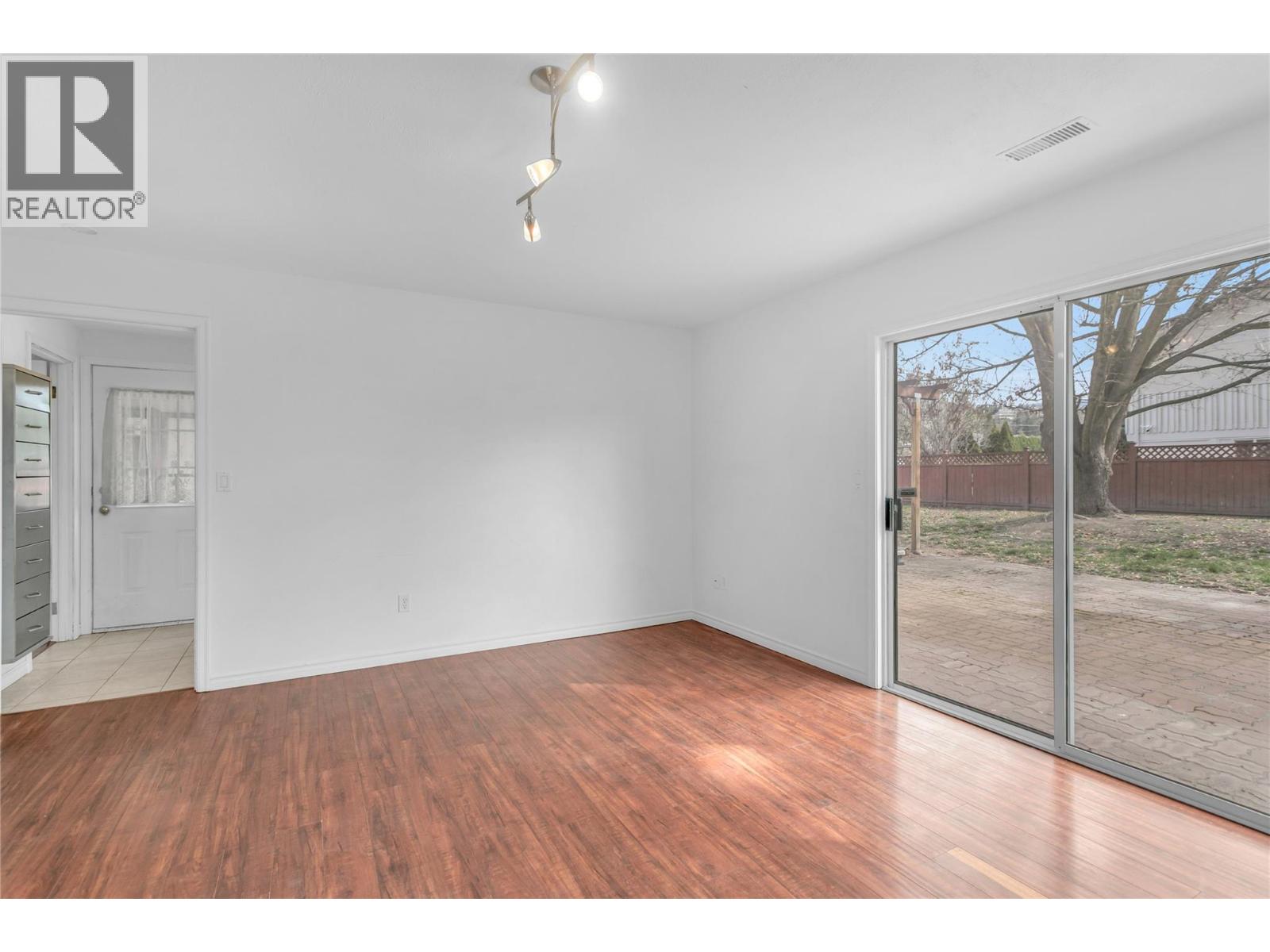 693 Paret Place