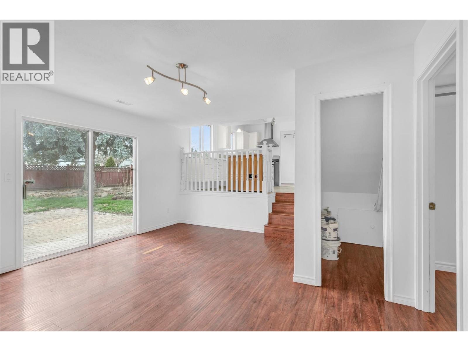 693 Paret Place