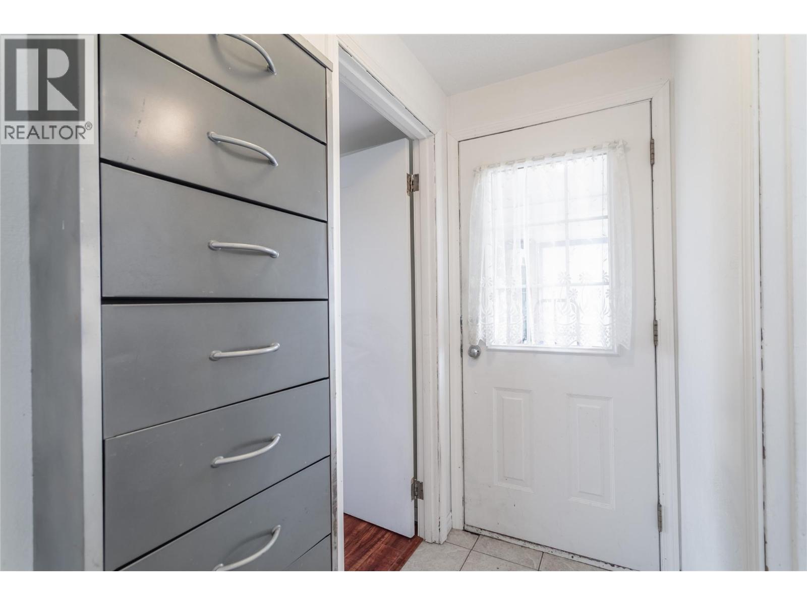 693 Paret Place