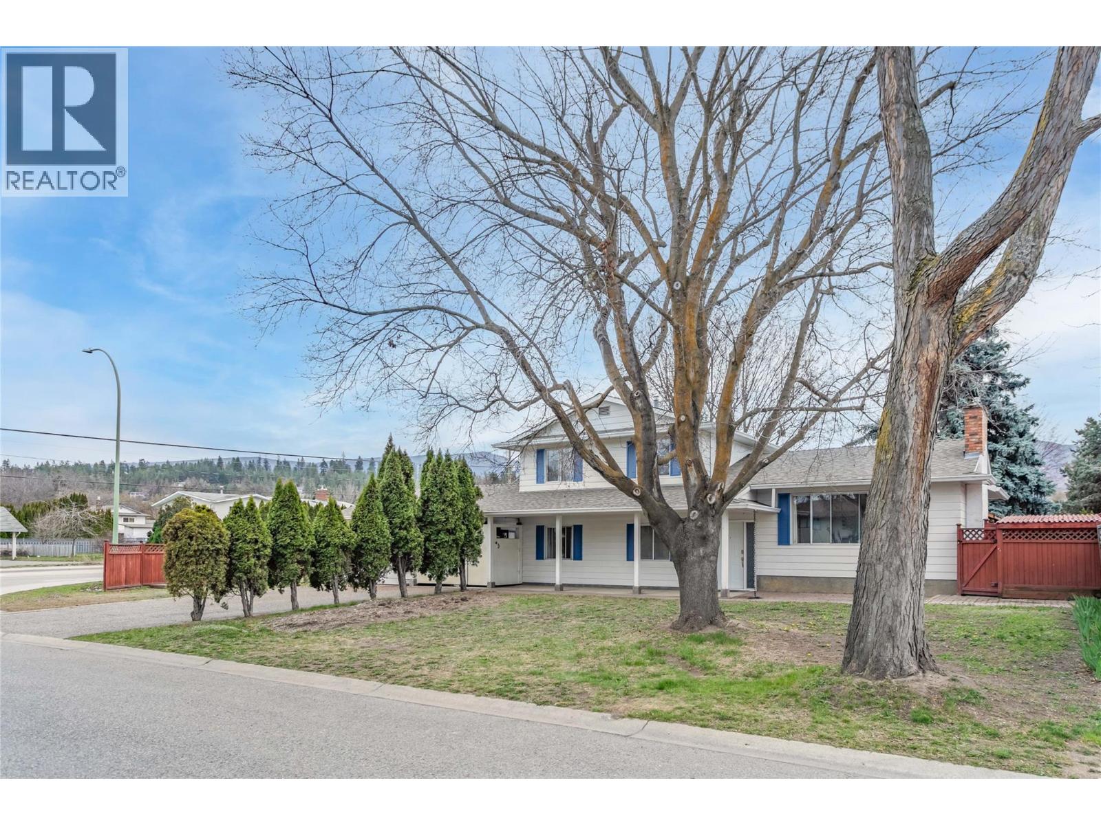 693 Paret Place