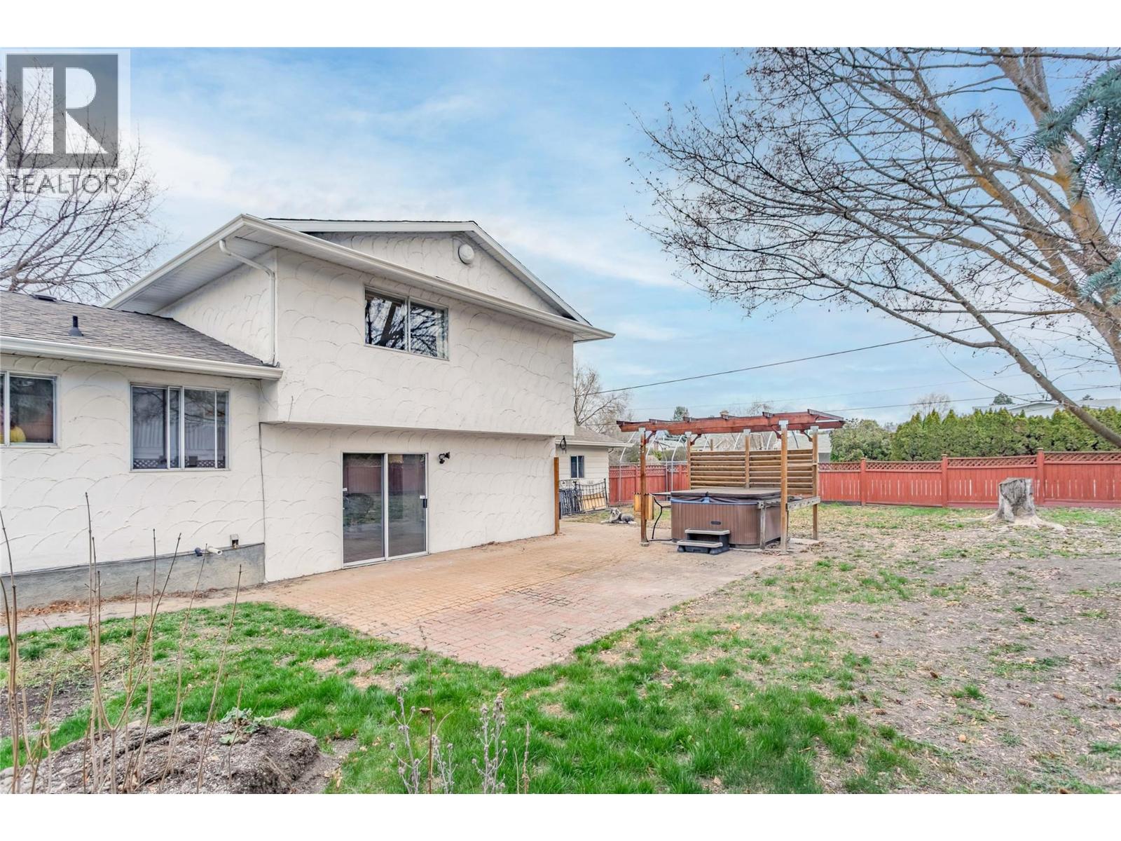 693 Paret Place