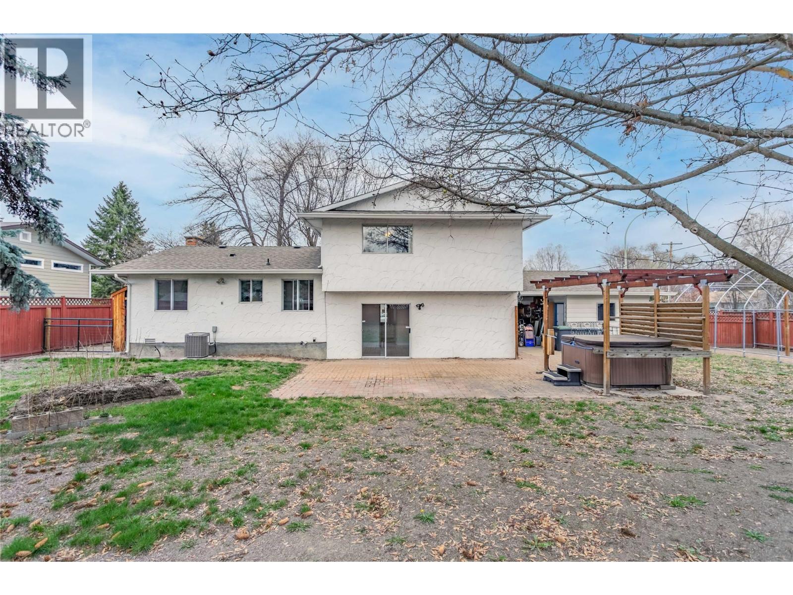 693 Paret Place
