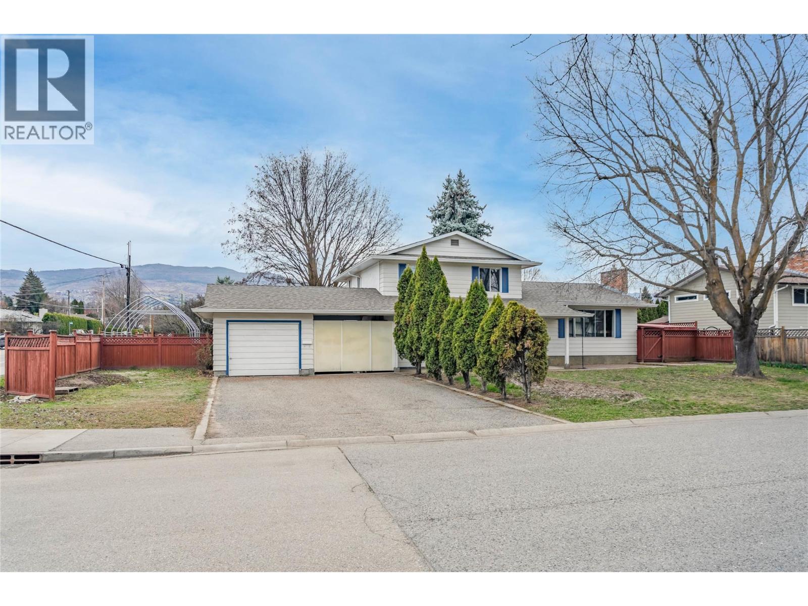 693 Paret Place