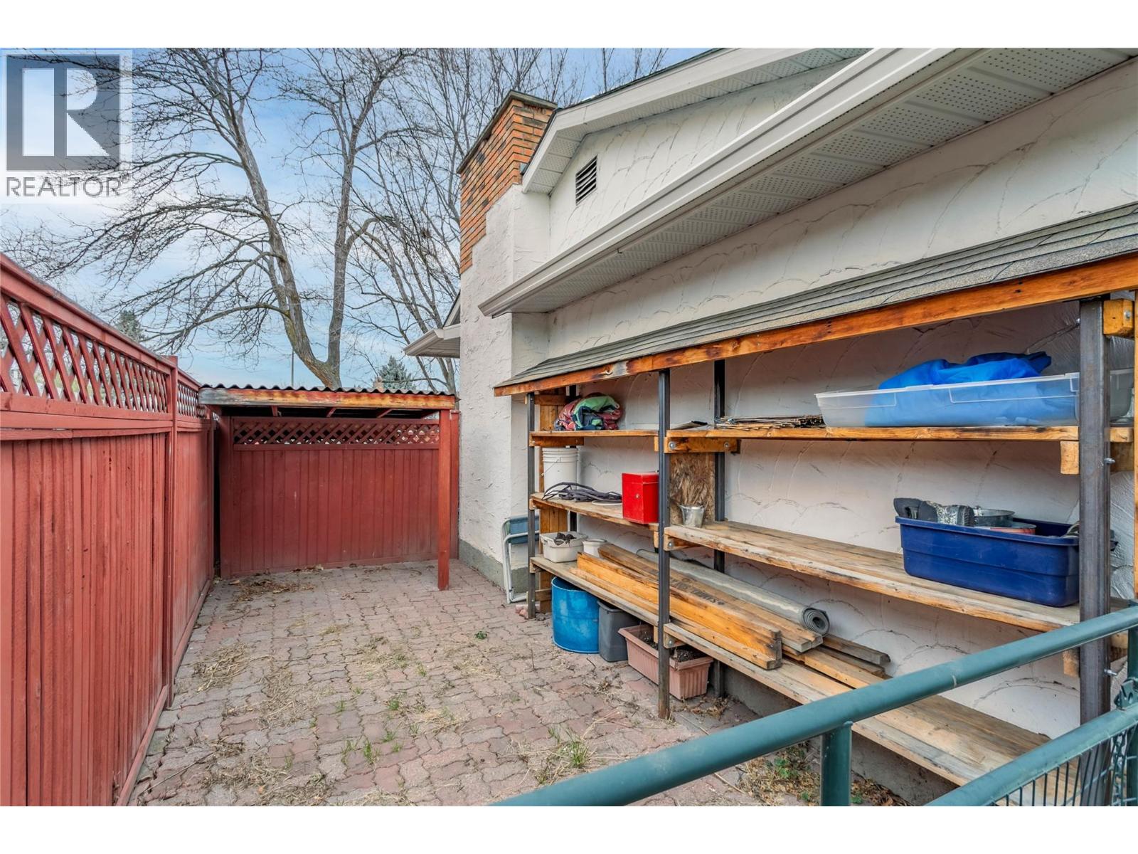 693 Paret Place