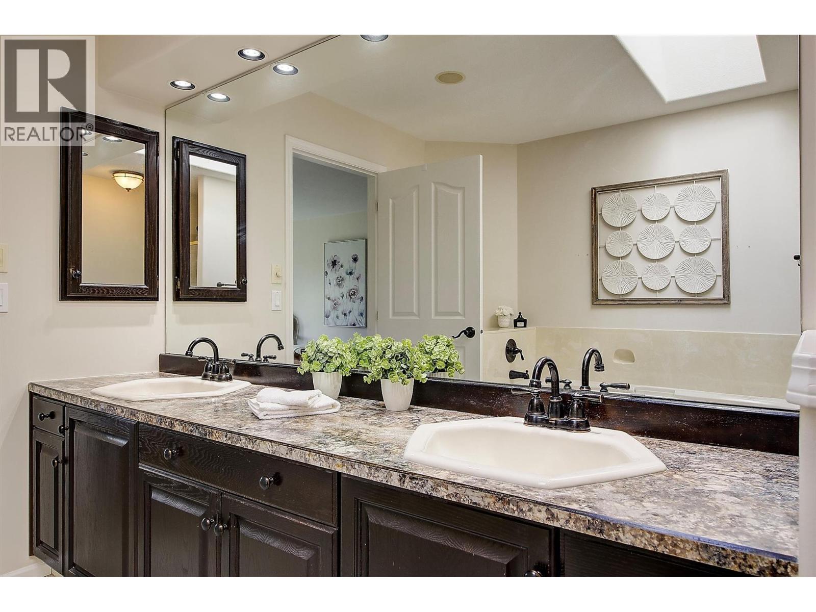 595 Yates Road Unit# 301