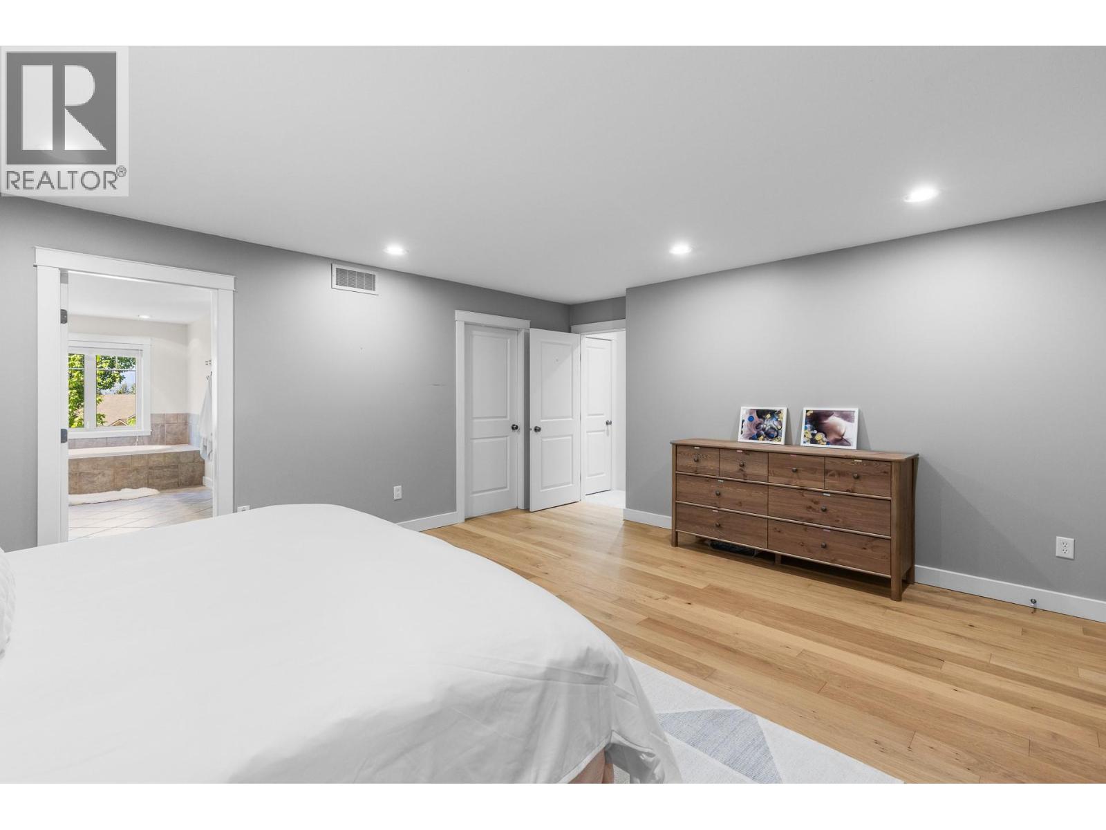 1717 Canyon View Court