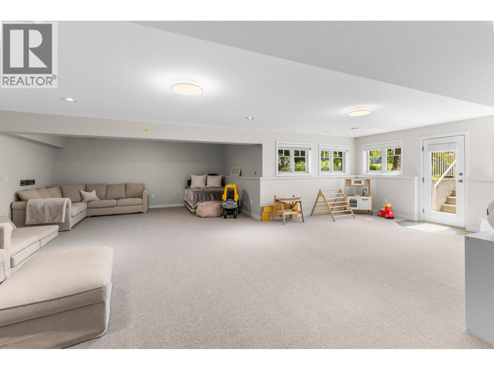 1717 Canyon View Court