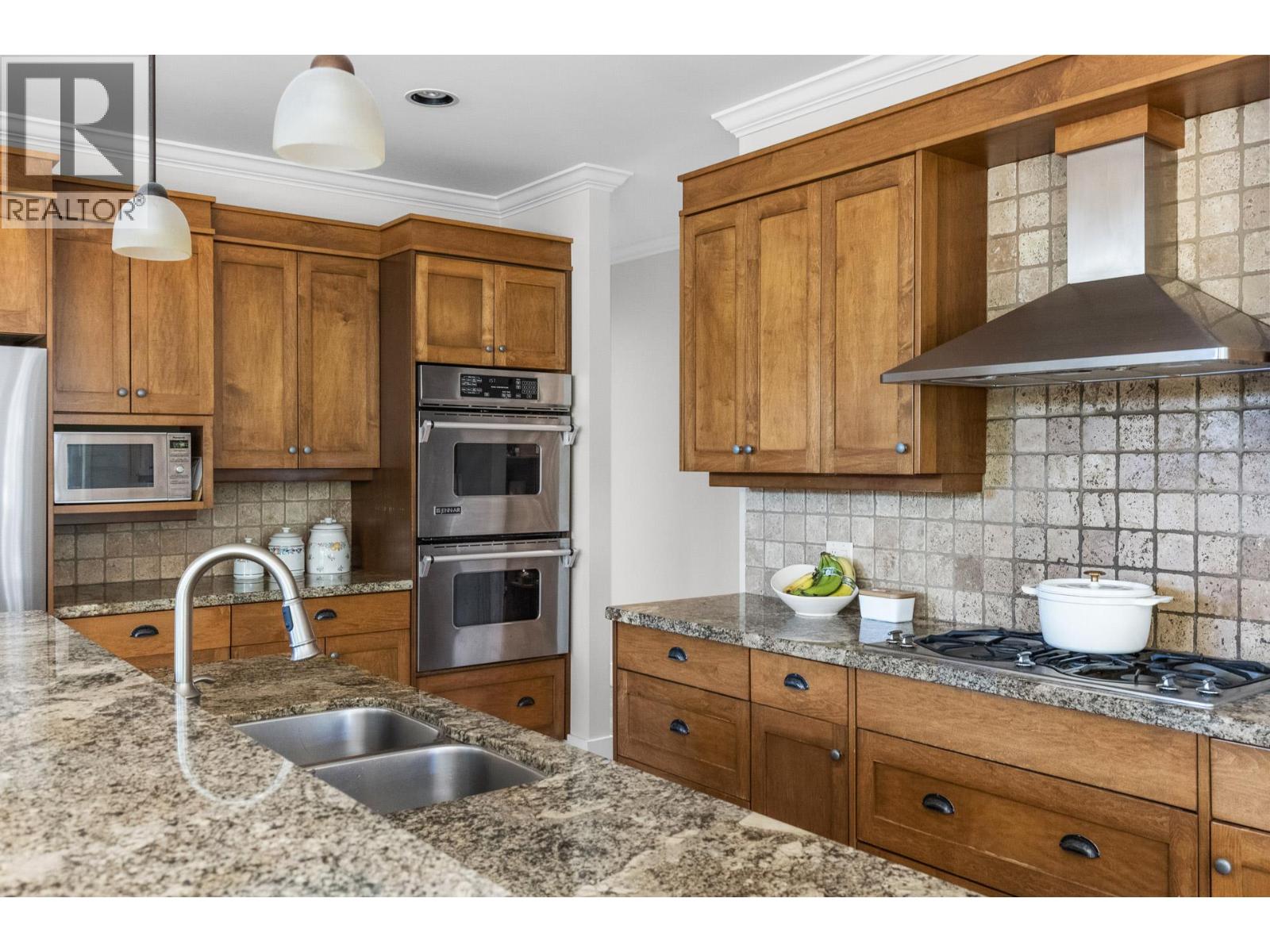 1717 Canyon View Court