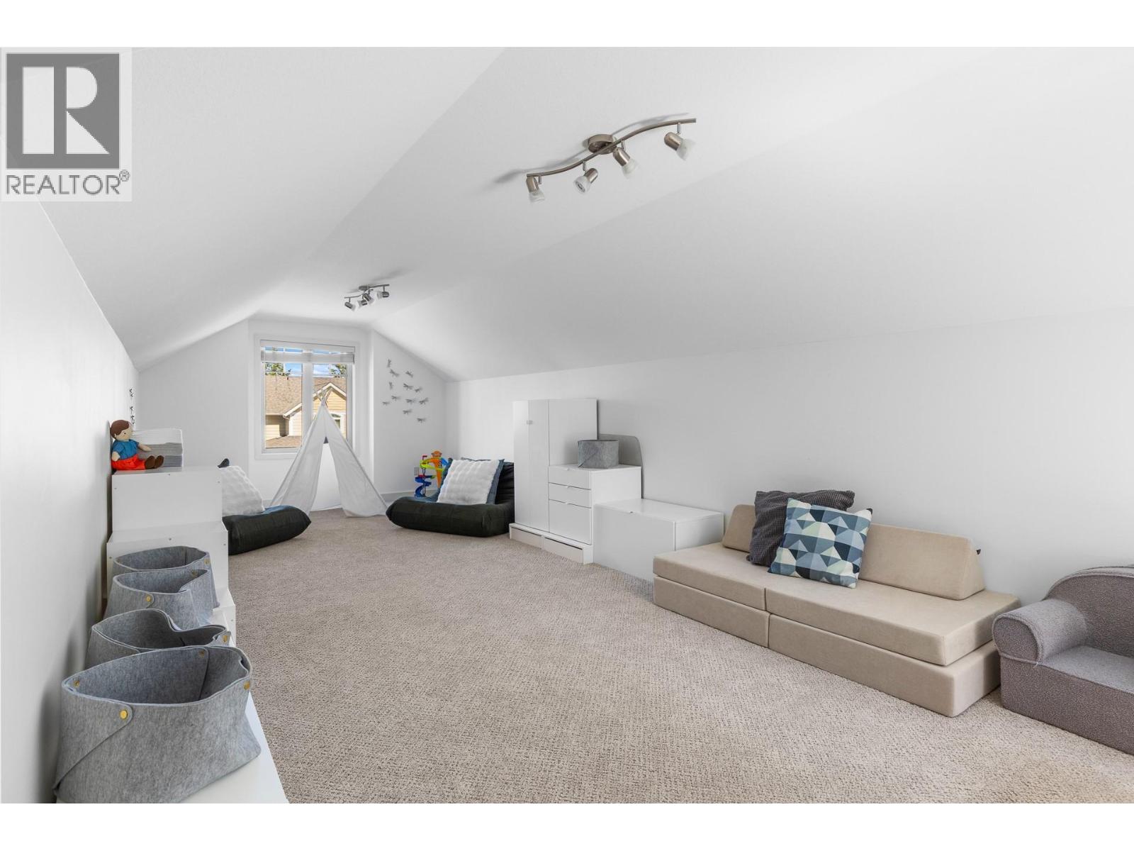 1717 Canyon View Court