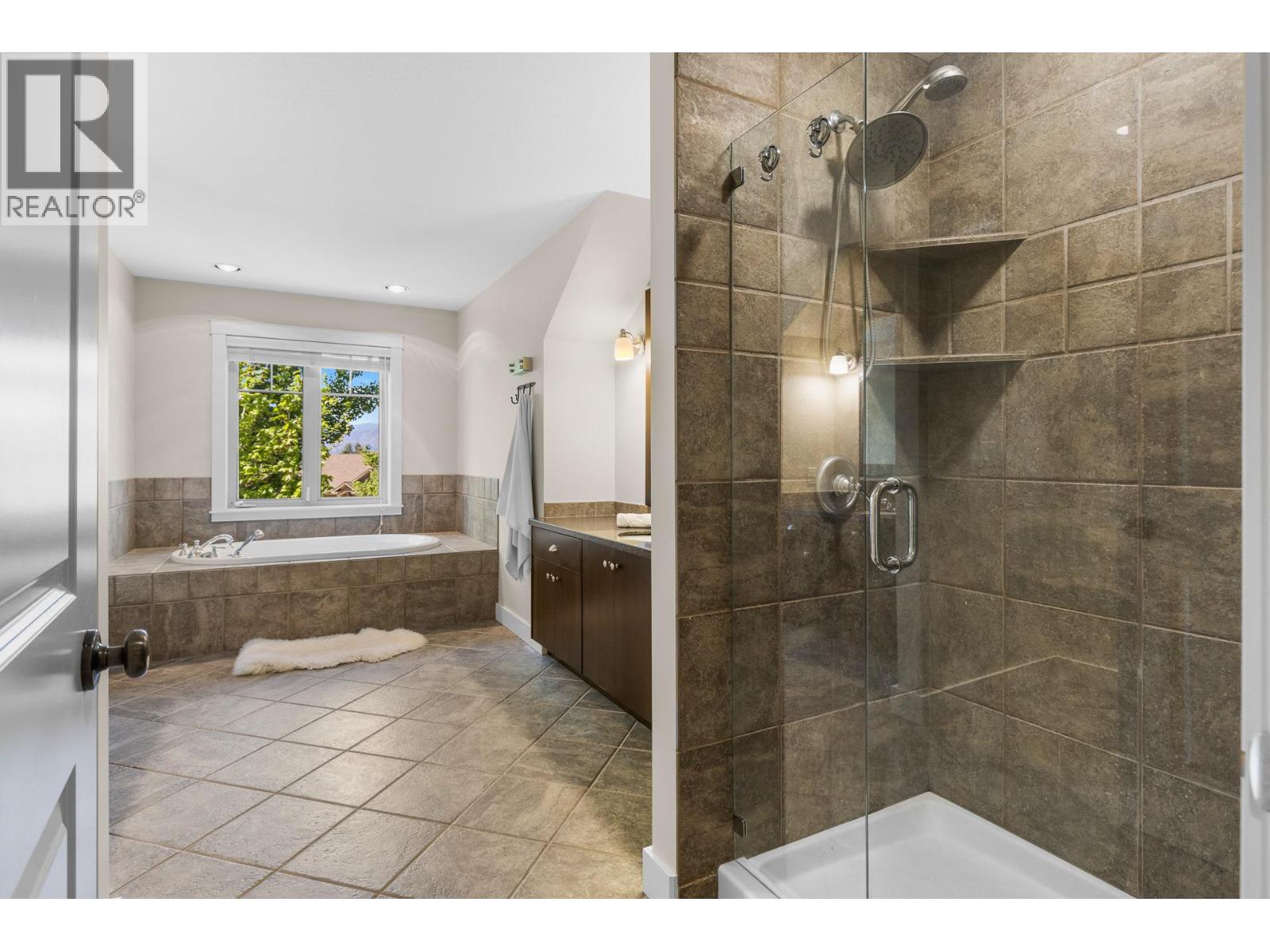 1717 Canyon View Court