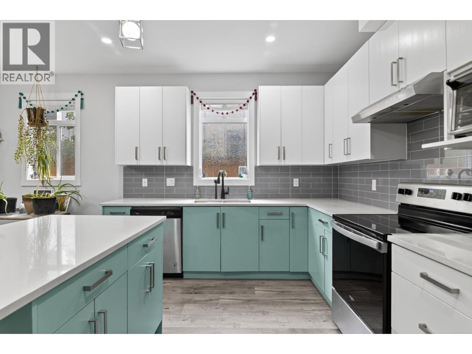 1038 Stockwell Avenue Unit# 1
