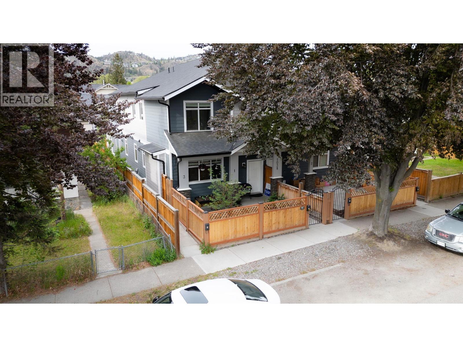 1038 Stockwell Avenue Unit# 1