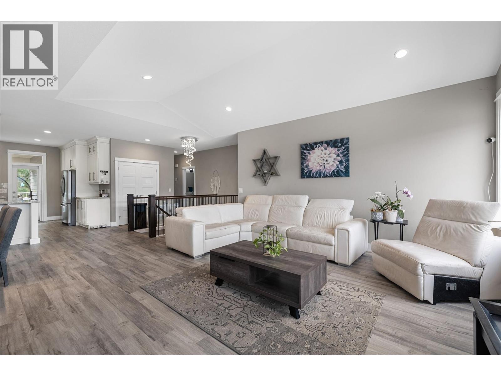 13272 Shoreline Drive