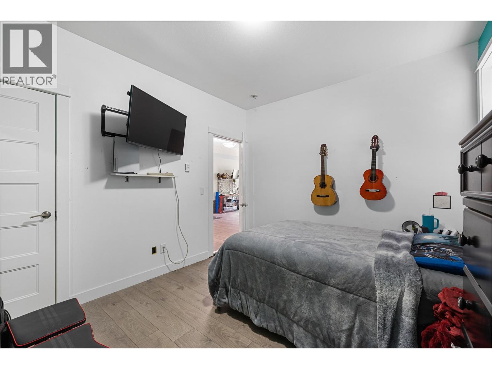 13272 Shoreline Drive