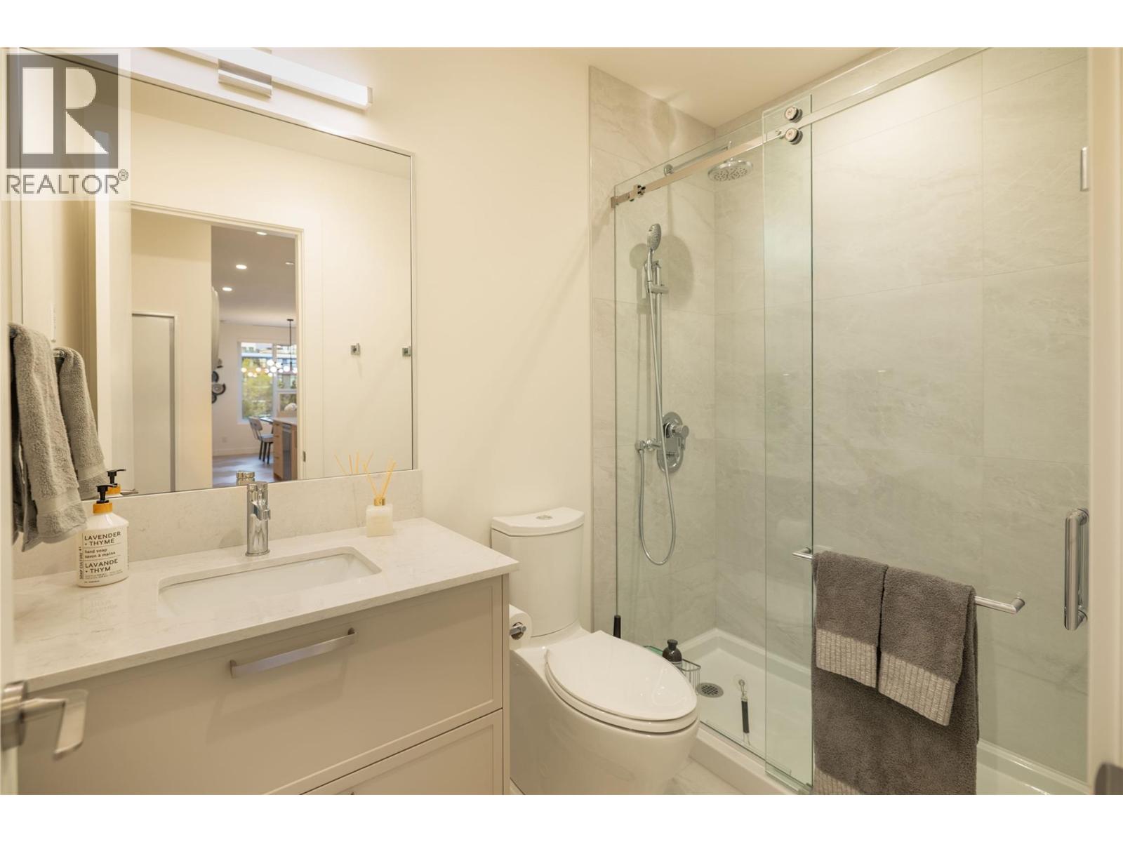3340 Lakeshore Road Unit# 411