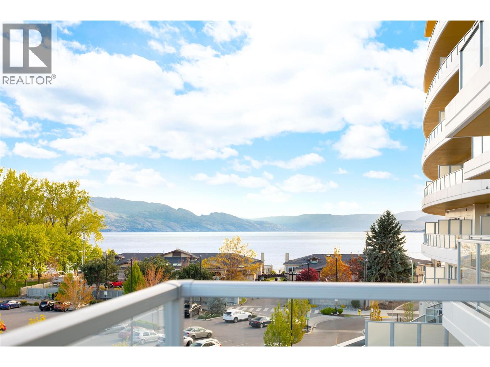 3340 Lakeshore Road Unit# 411