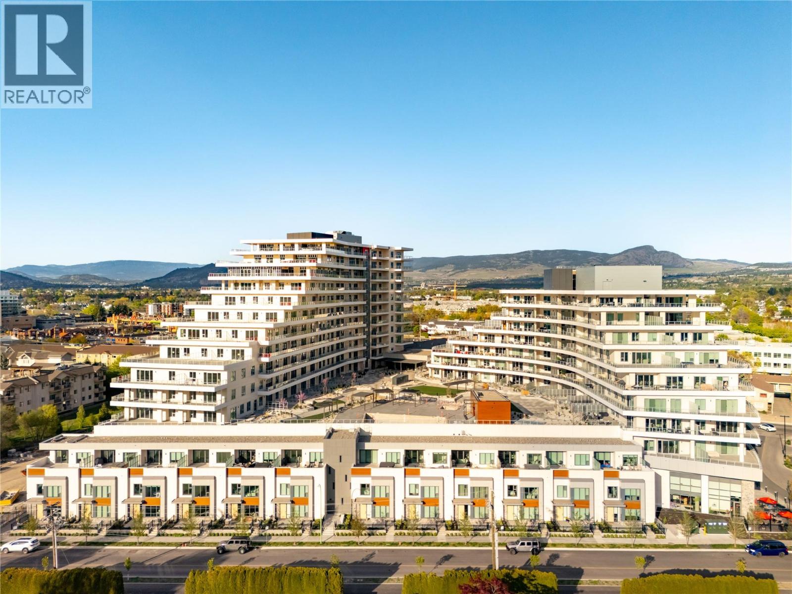 3340 Lakeshore Road Unit# 411