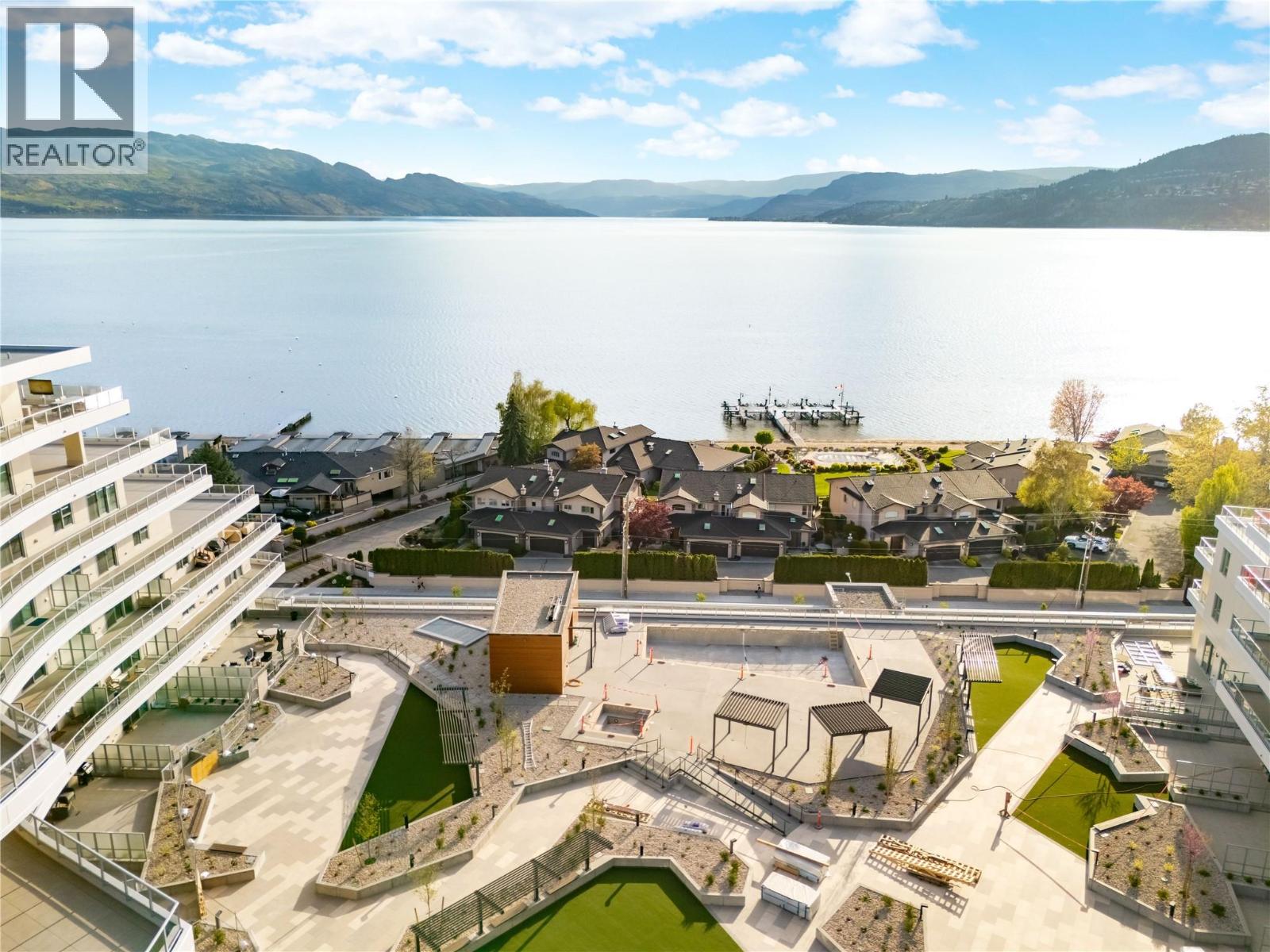 3340 Lakeshore Road Unit# 411