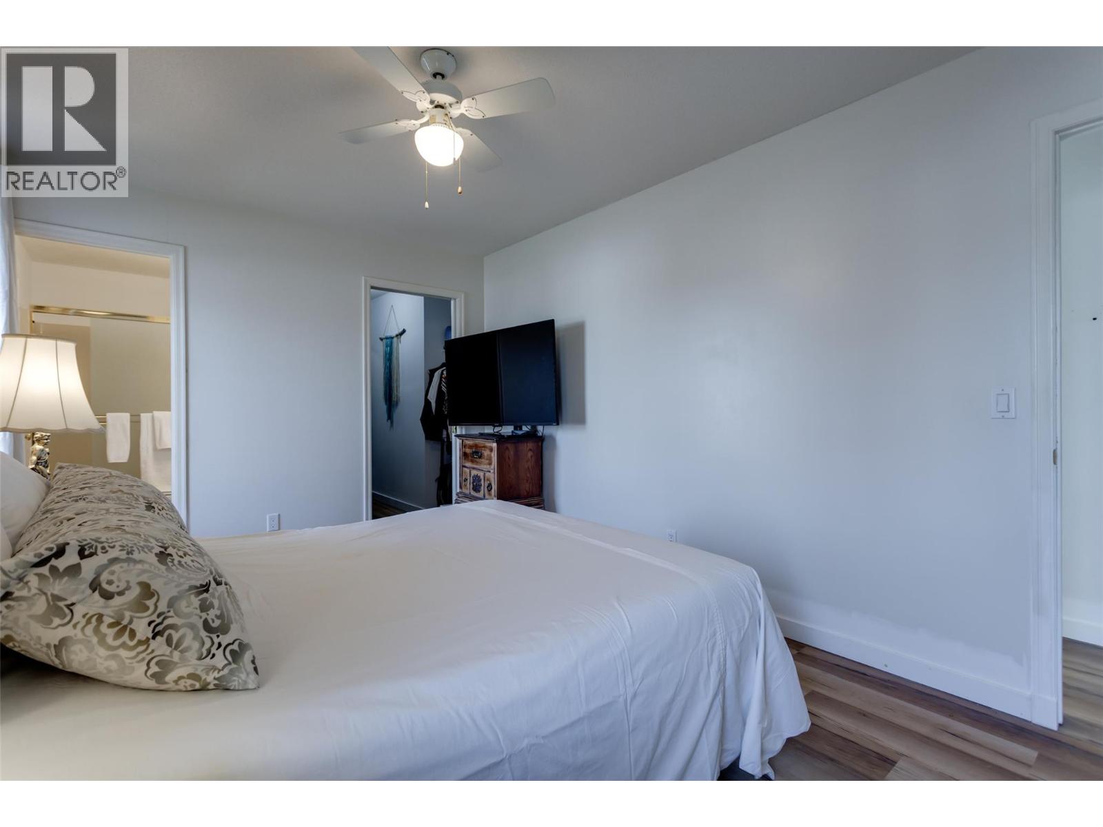 1255 Raymer Avenue Unit# 527