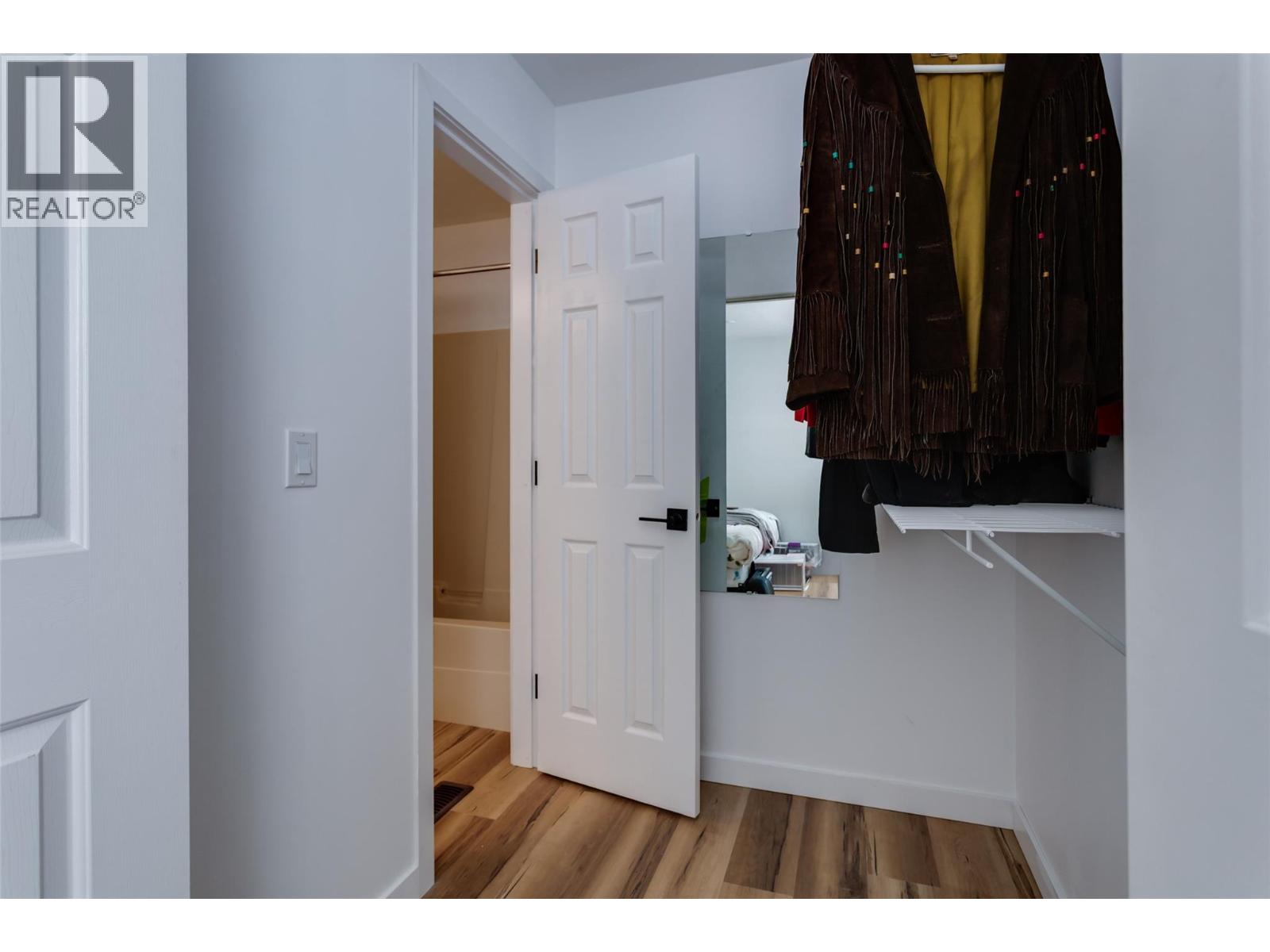 1255 Raymer Avenue Unit# 527