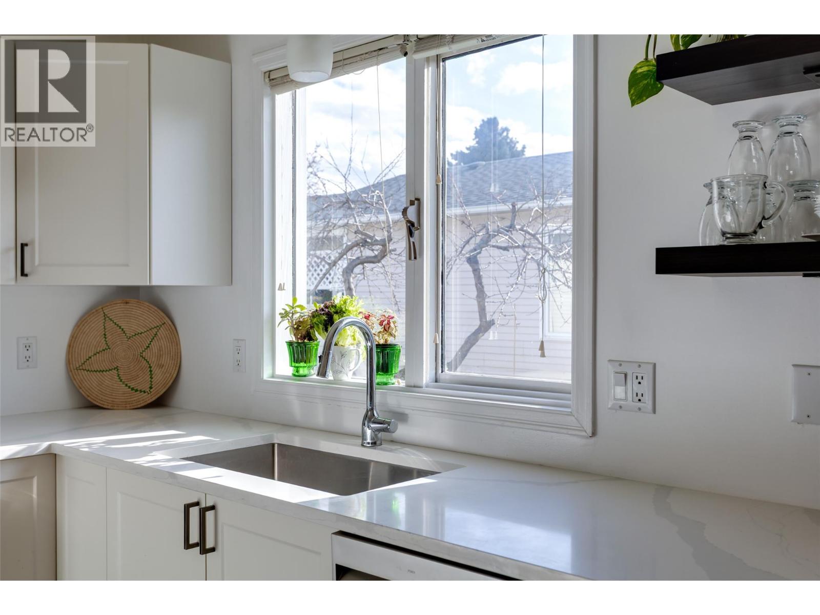 1255 Raymer Avenue Unit# 527