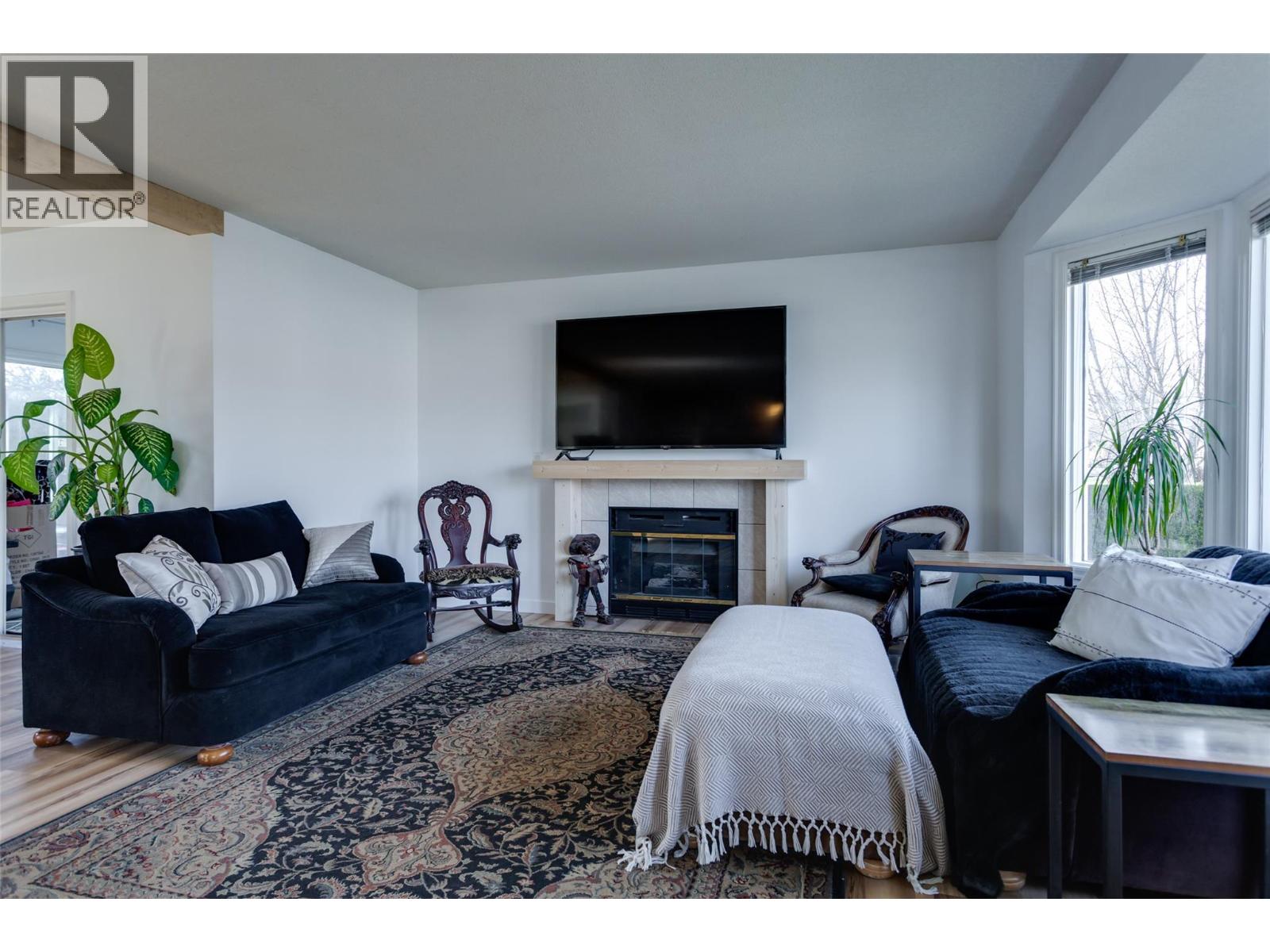 1255 Raymer Avenue Unit# 527