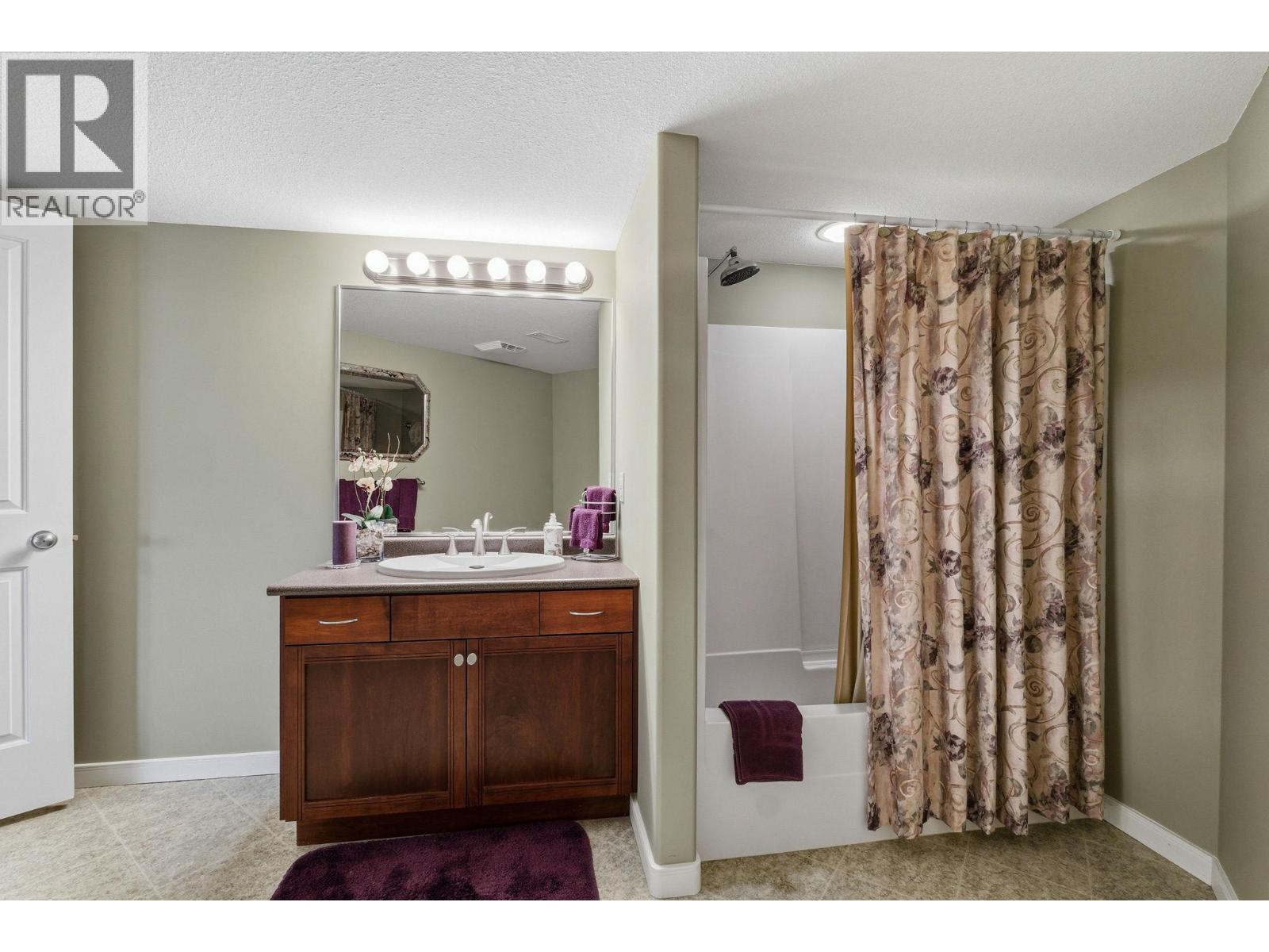 2229 Capistrano Drive