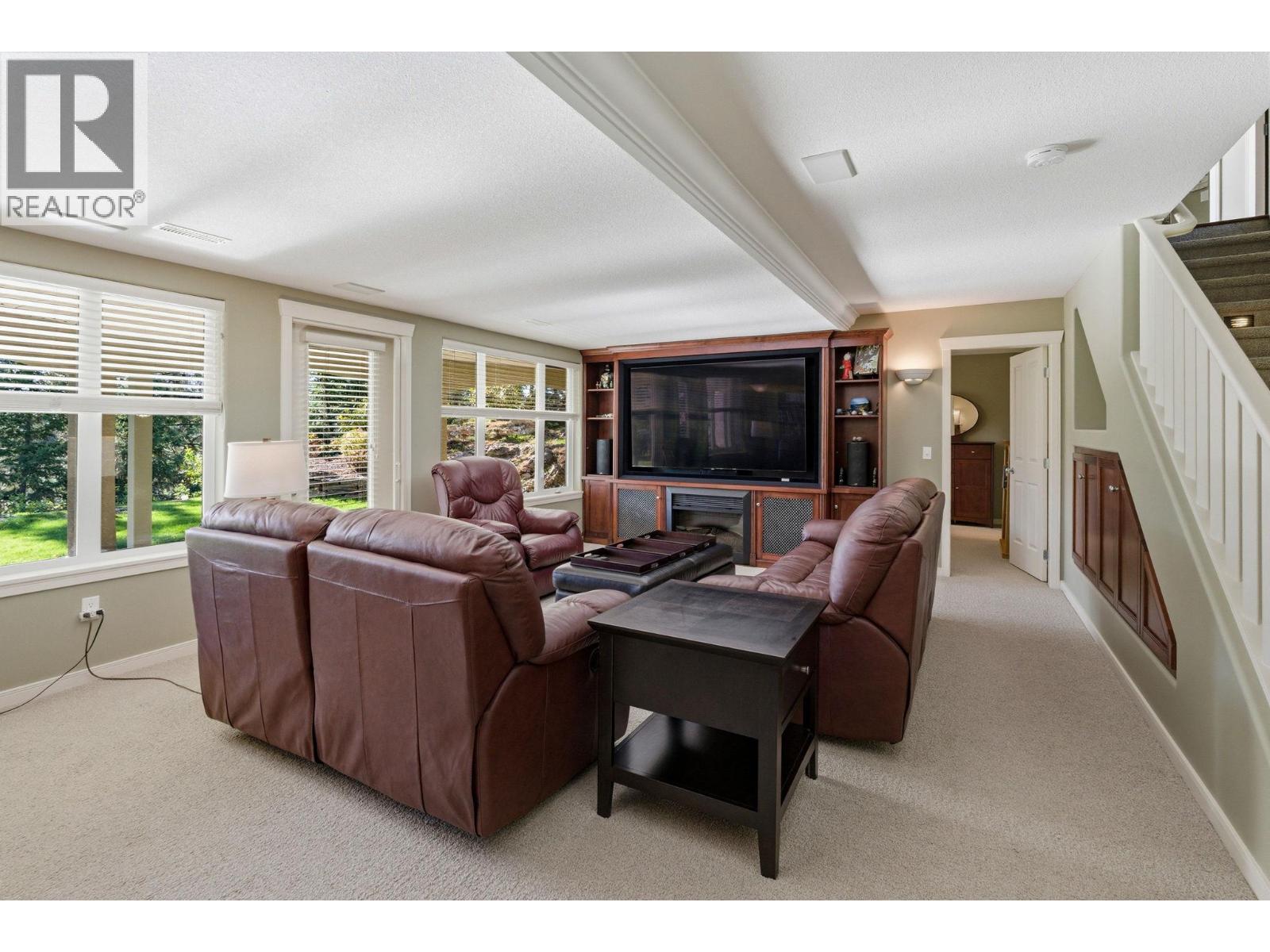 2229 Capistrano Drive