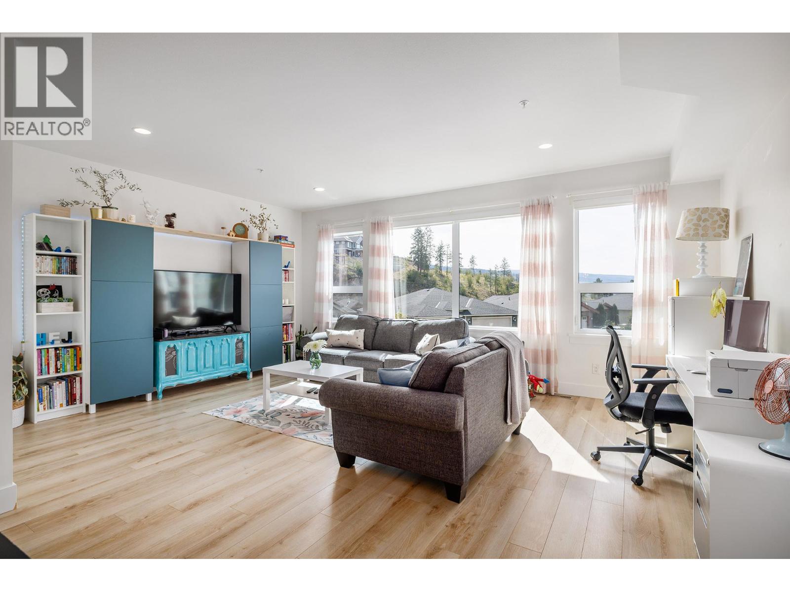 12798 Lake Hill Drive Unit# 52
