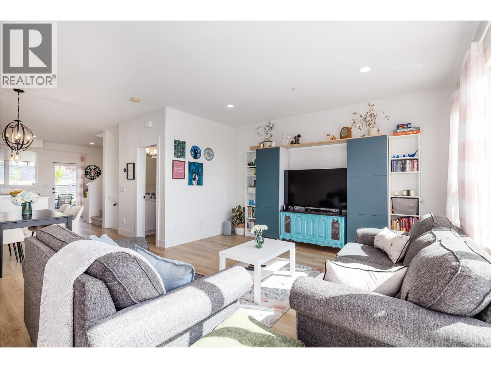 12798 Lake Hill Drive Unit# 52