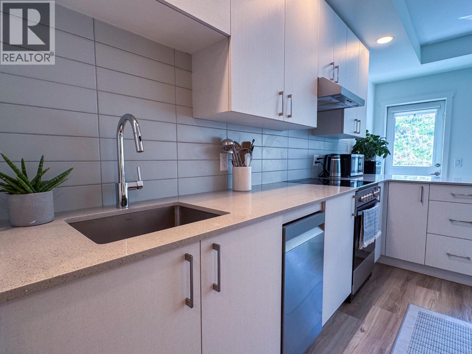 1057 Frost Road Unit# 404