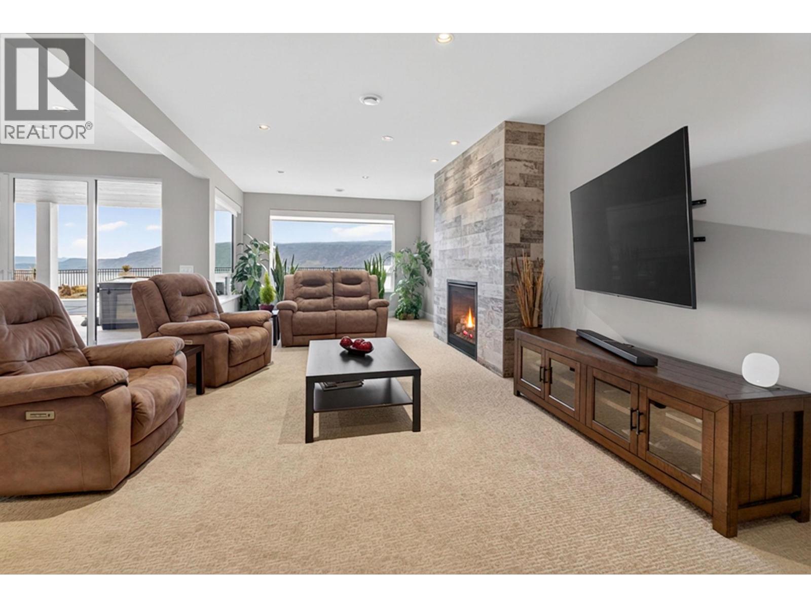 9882 Beacon Hill Drive