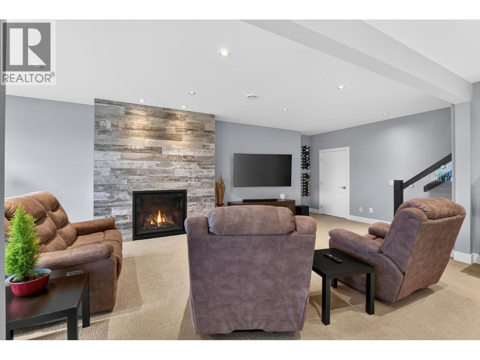 9882 Beacon Hill Drive