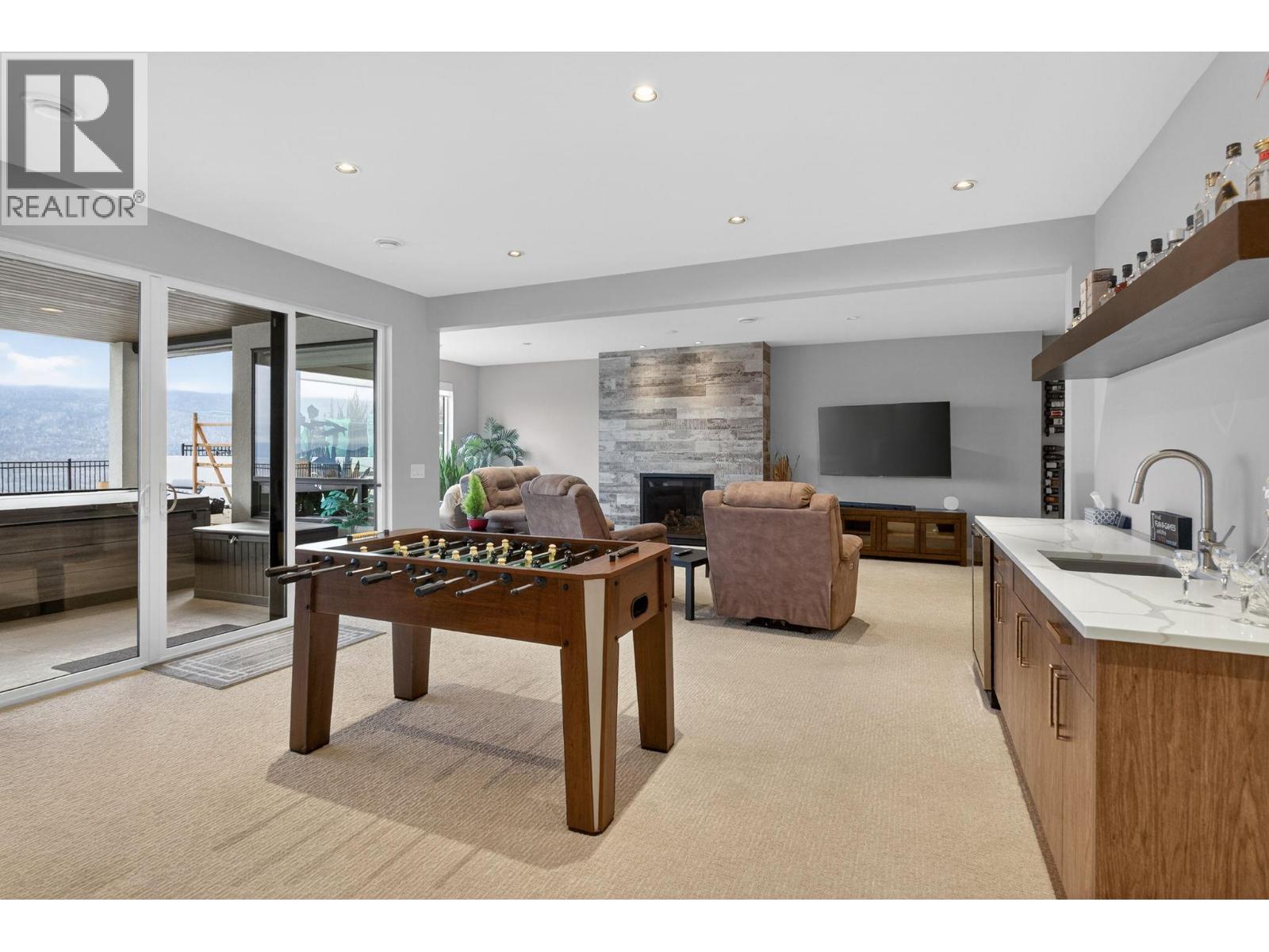 9882 Beacon Hill Drive