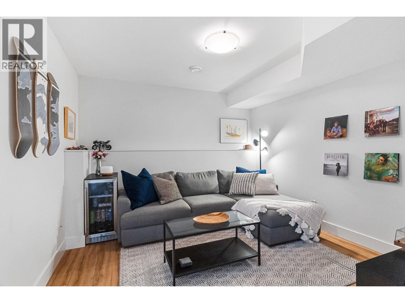 225 Glen Park Drive Unit# 9