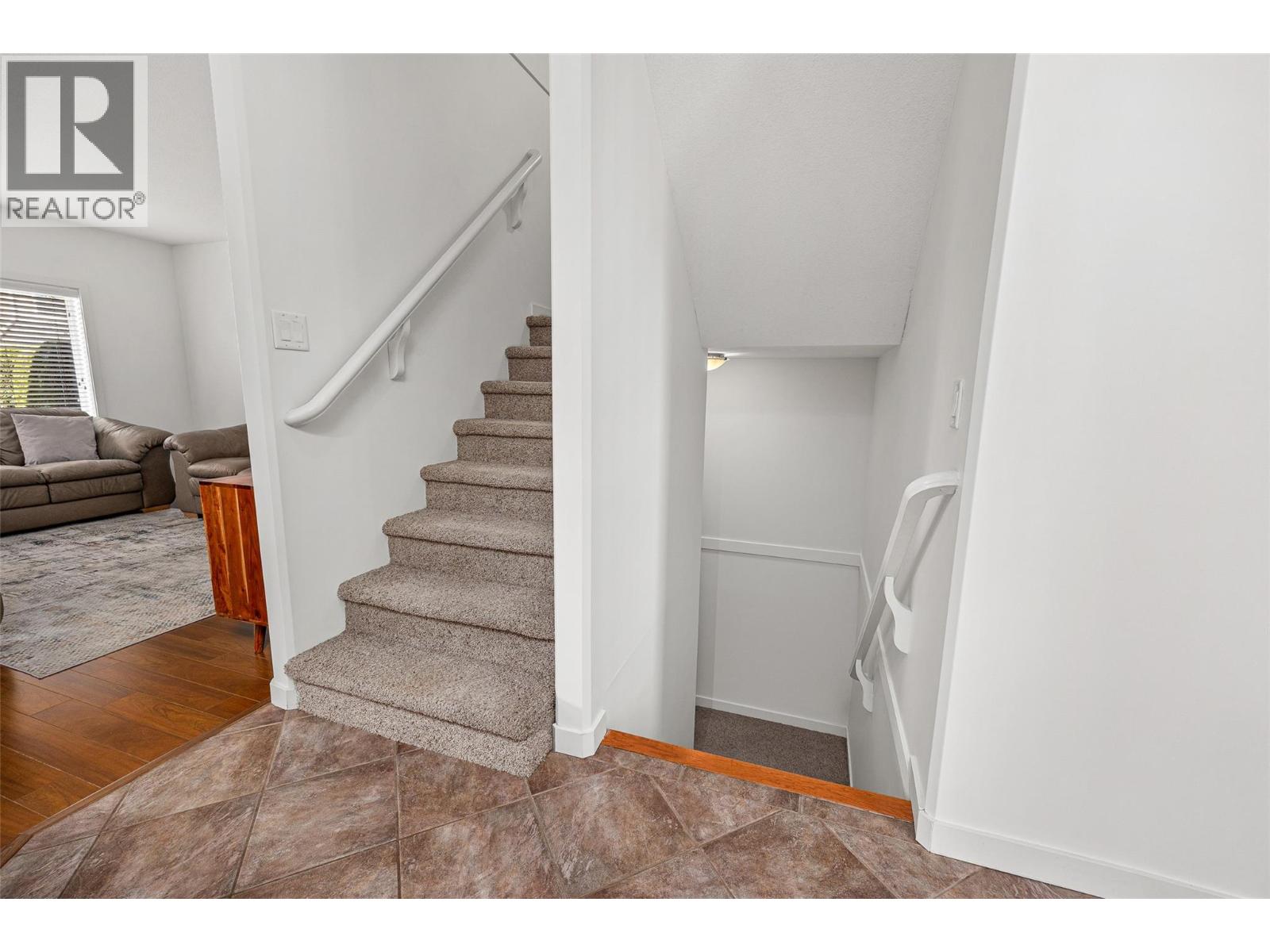 218 Glen Park Drive Unit# 12