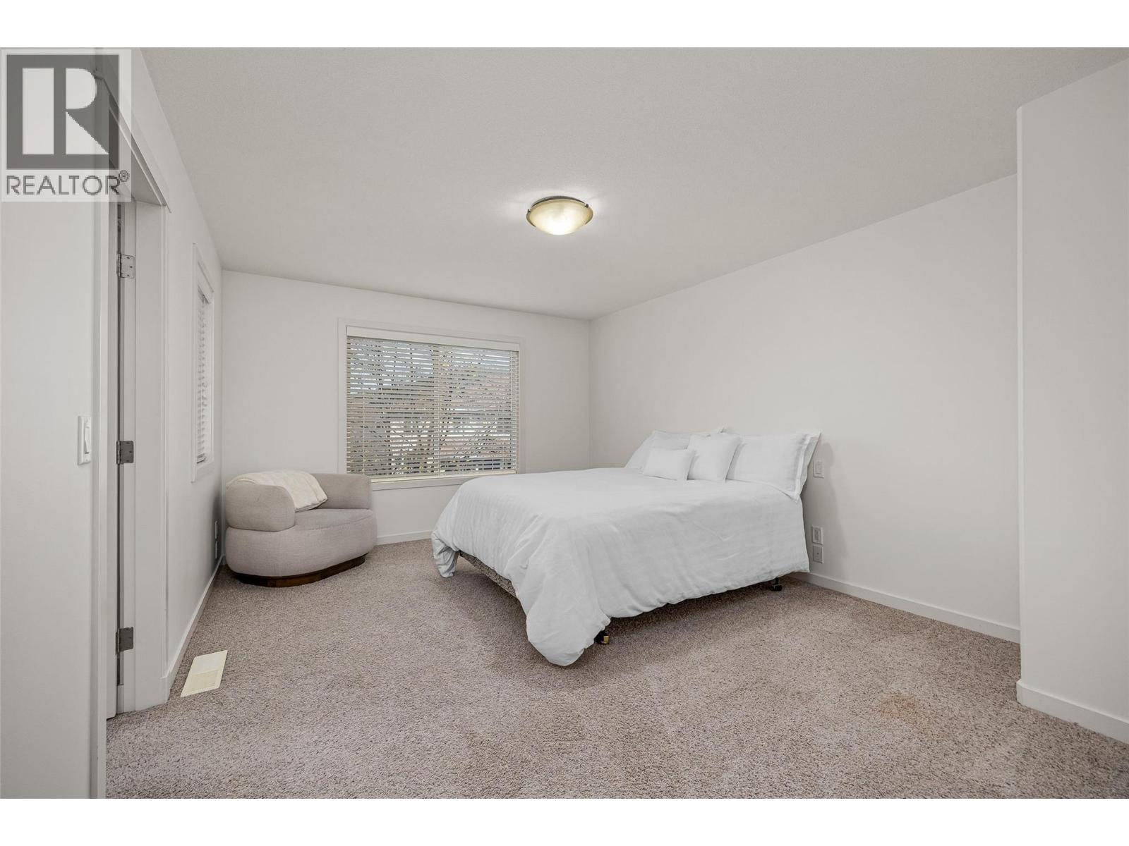 218 Glen Park Drive Unit# 12