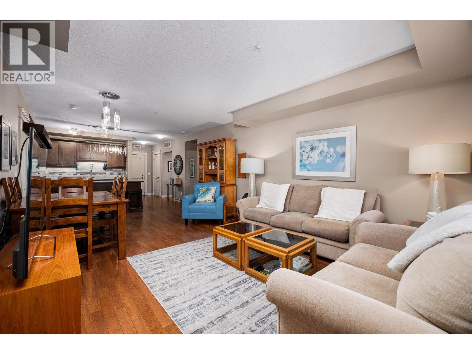 2070 Boucherie Road Unit# 403
